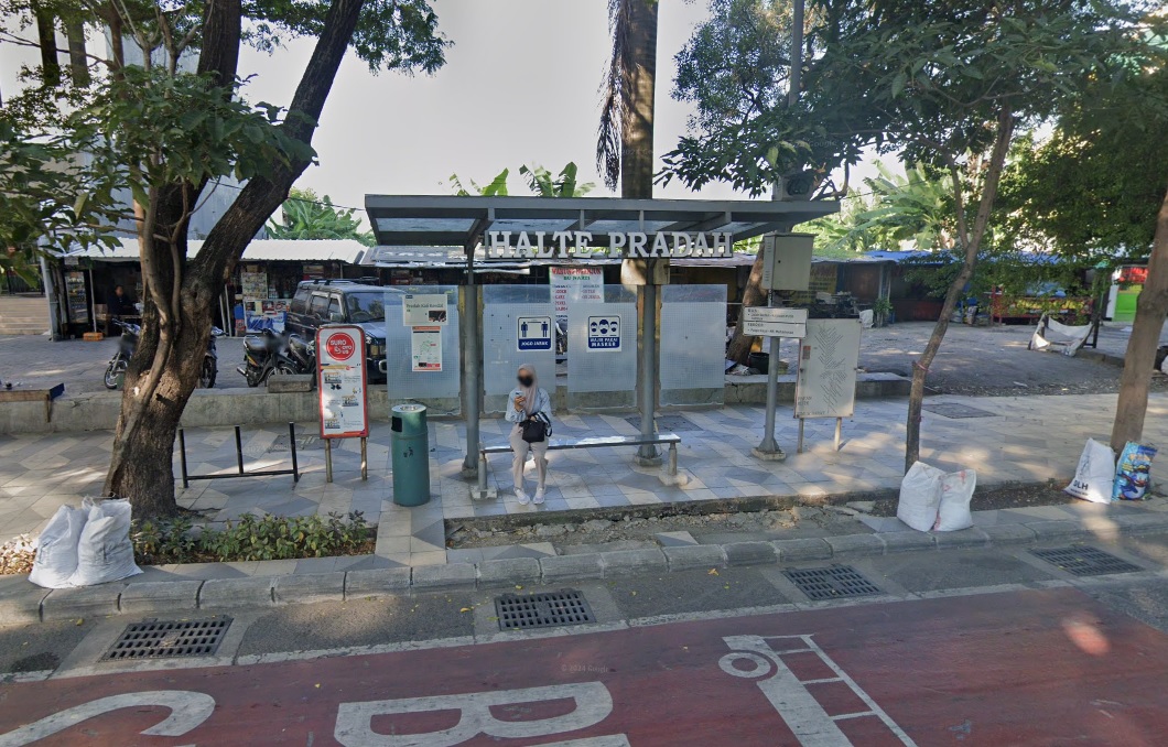 Halte Pradah Kali Kendal