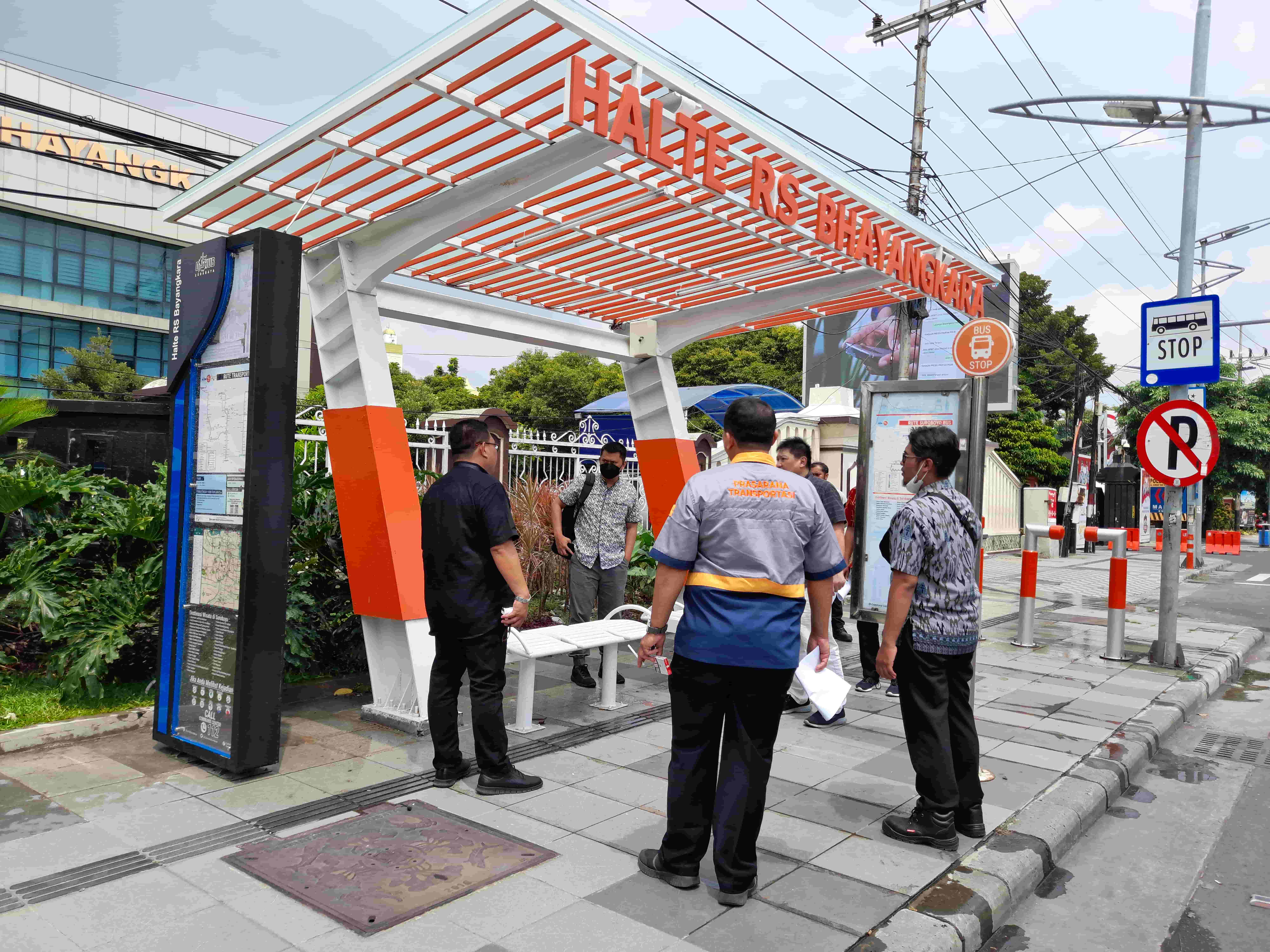 Halte RS Bhayangkara